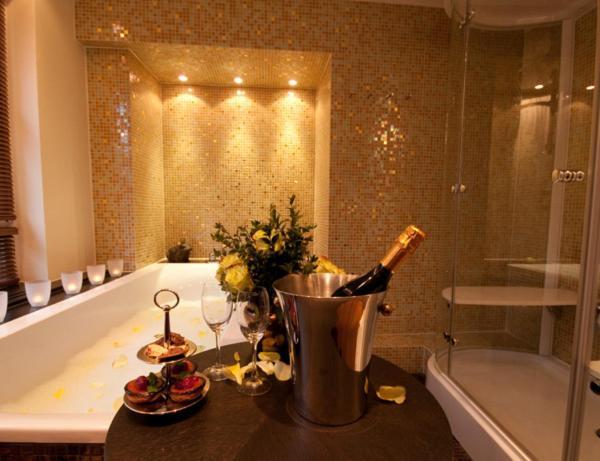 Hotel Laurentius ไวเคอร์ไซม์ ภายนอก รูปภาพ